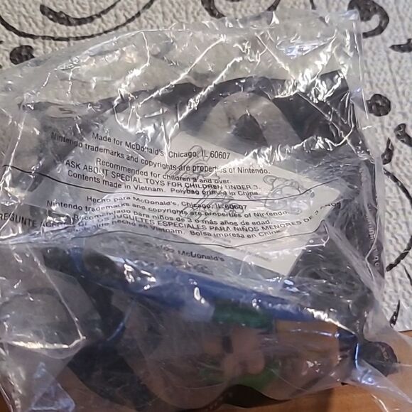 2022 McDonald's Happy Meal Toy - Picture 2 of 5